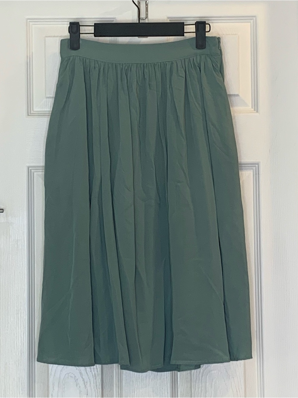 ModCloth Sage Green Pleated Midi Skirt Size Medium